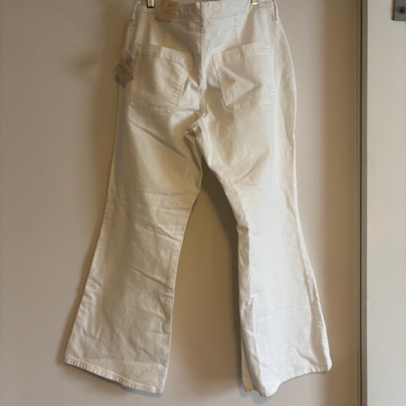 NWT Universal Thread White High Rise Flare Jeans SIZE 14 - Picture 5 of 8